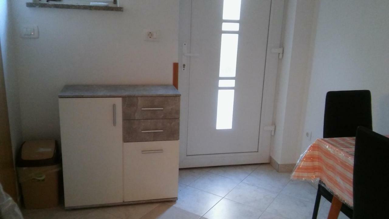 Apartmani Vitkovic II Đảo Cres Ngoại thất bức ảnh